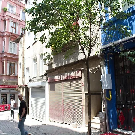 Anova Pera Apartment *