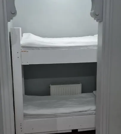 Oda ve Kahvaltı Anova Pera 4*